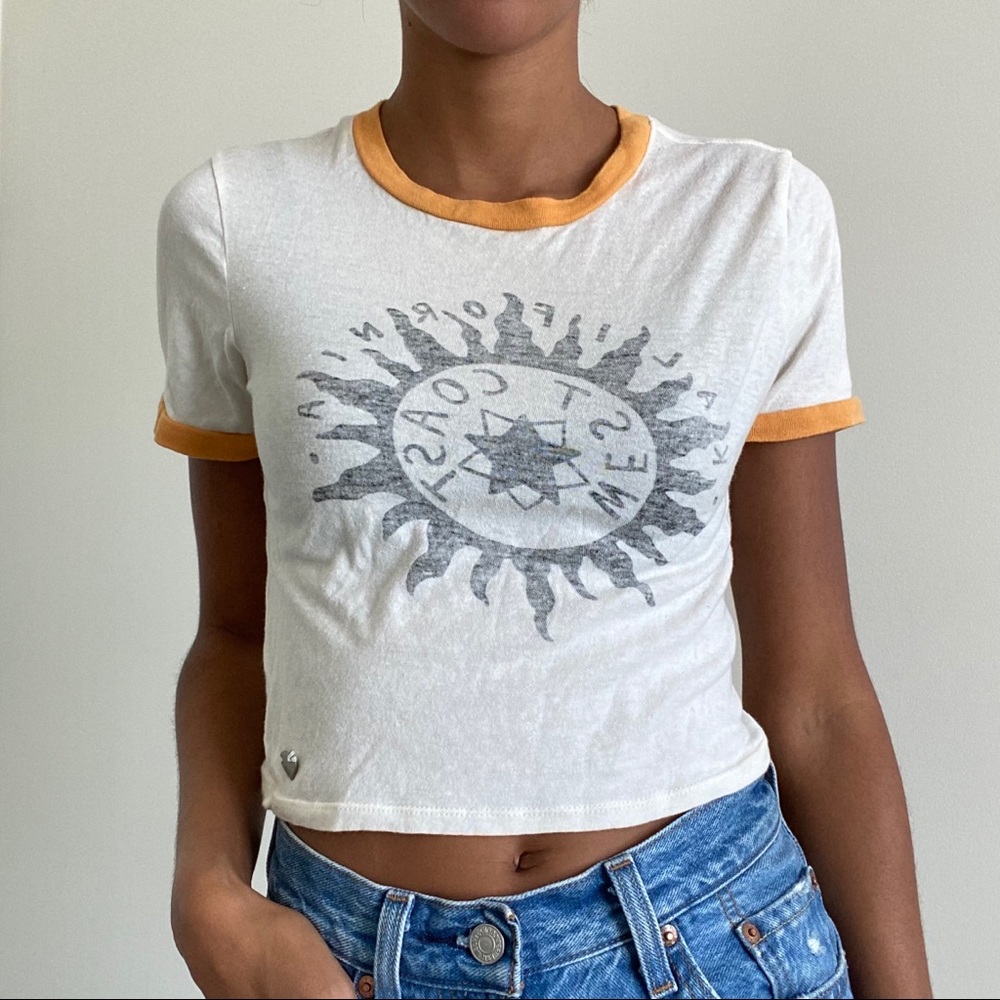 small Kendall & Kylie tee